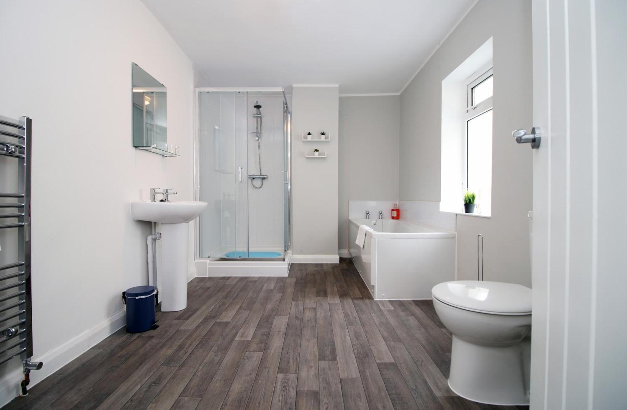 Spacious 4 Bedroom House - Moira Lodge By Ty Sa Cardiff Exterior photo